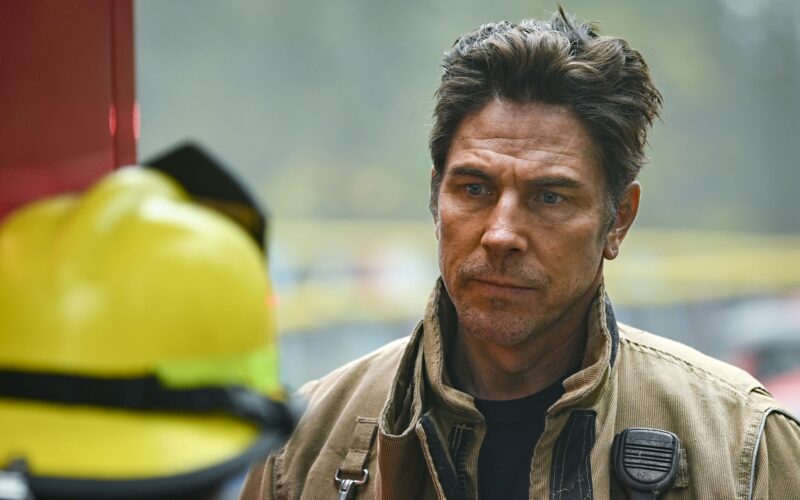 Watch Fire Country Season 3 Episode 13 Fire Country My Team Paramount